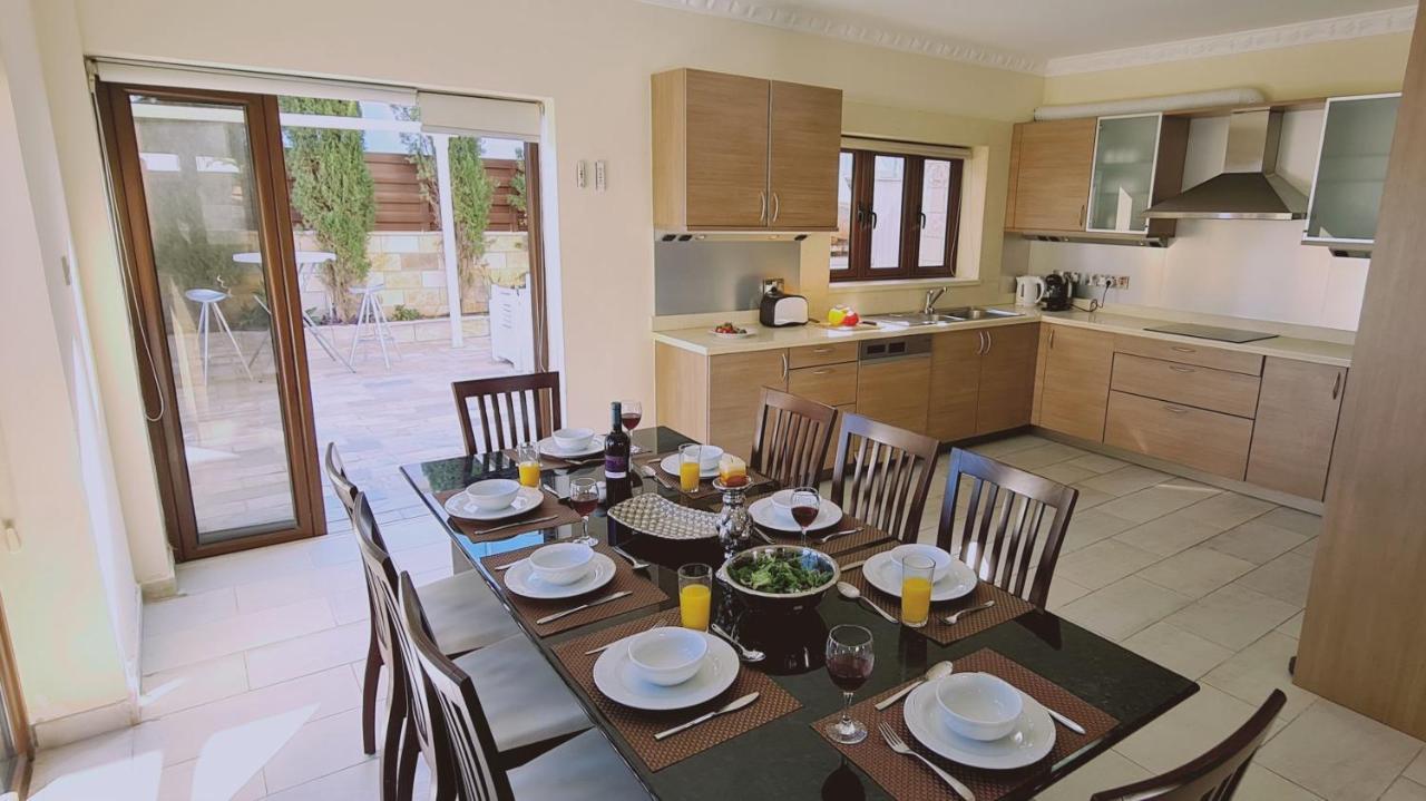 Stay Ocean View Villa Paralímni Kültér fotó